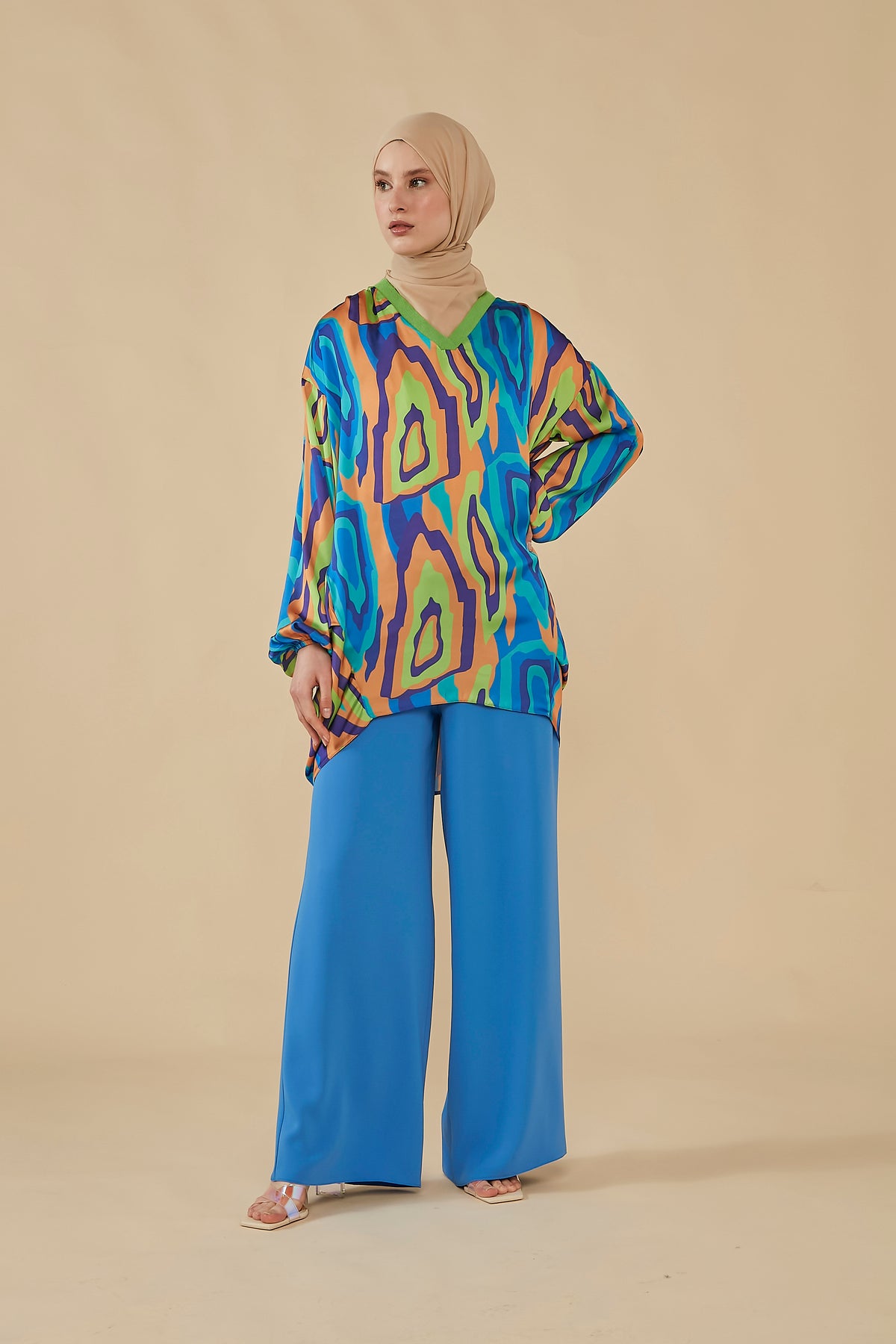 Emilia Modest Top - Blue